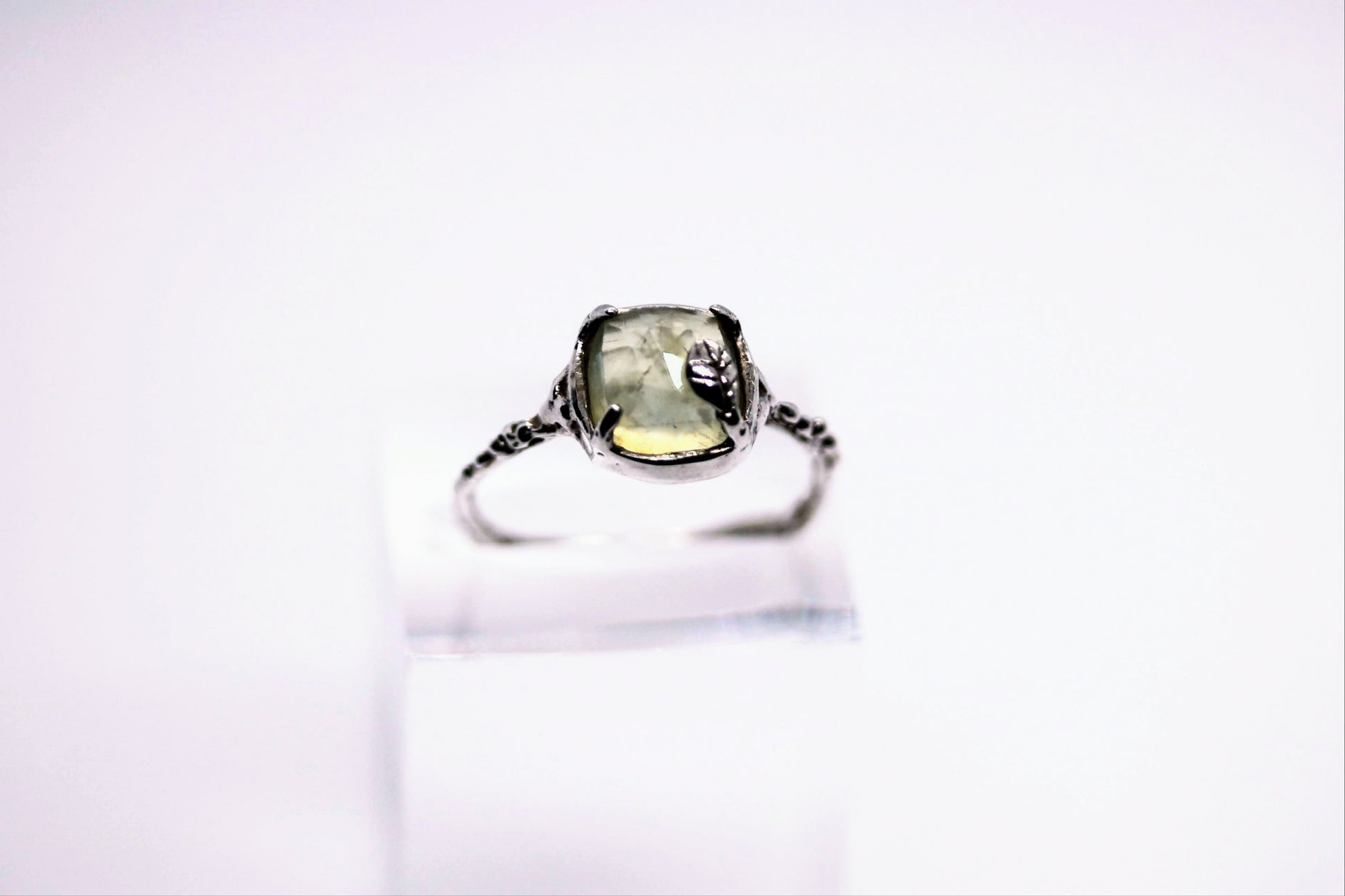 solitaire statement ring