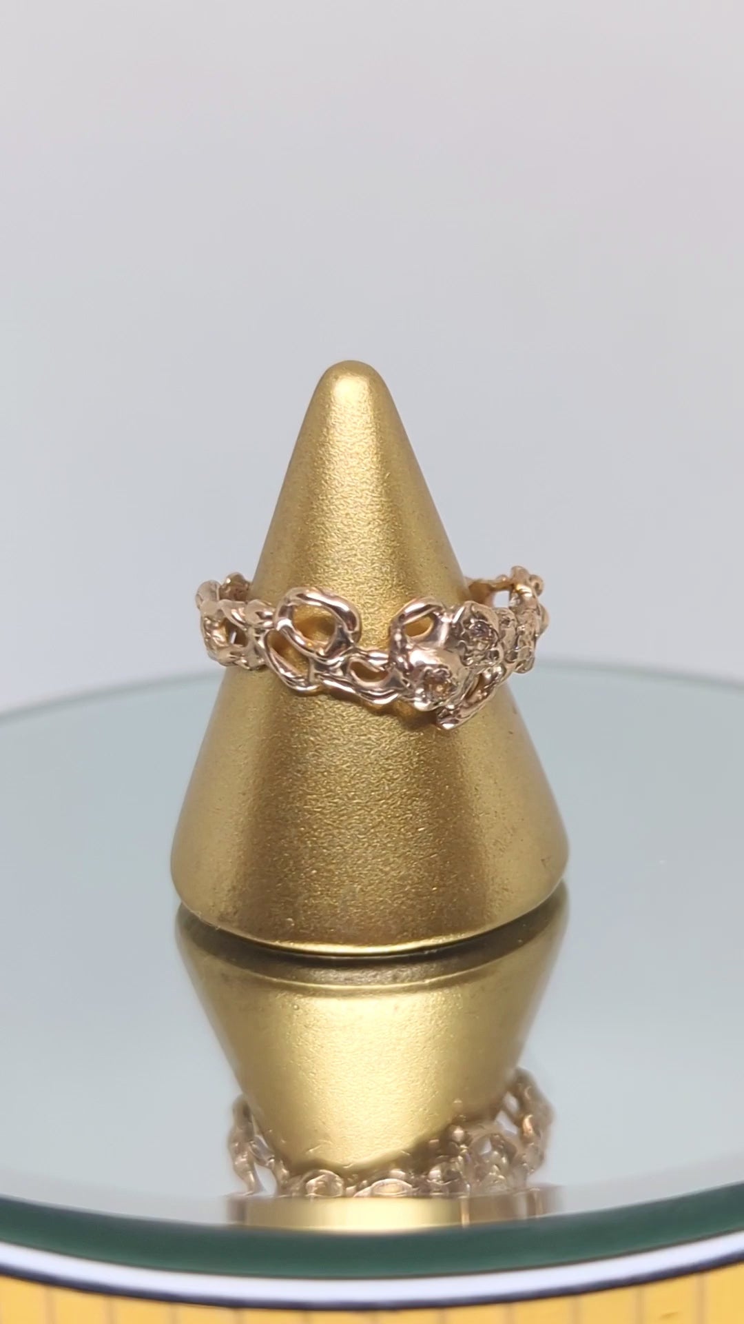 pave gold ring
